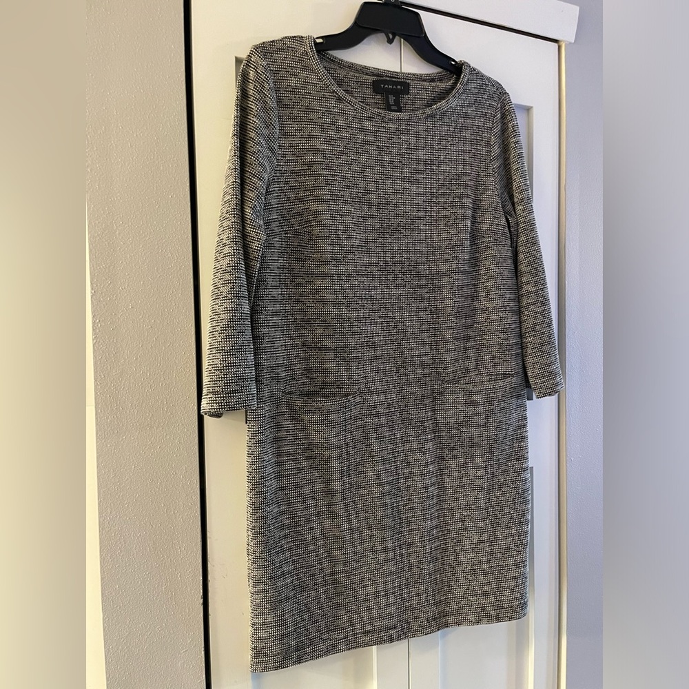 Tahari womens cotton/poly/spandex dress with front pockets-3/4 length sleeves